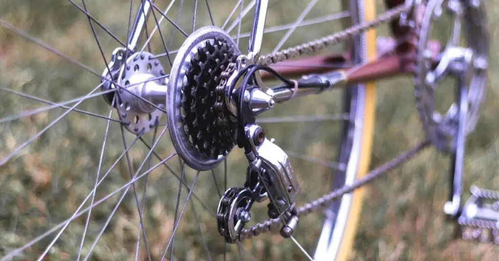 Are bike derailleurs universal